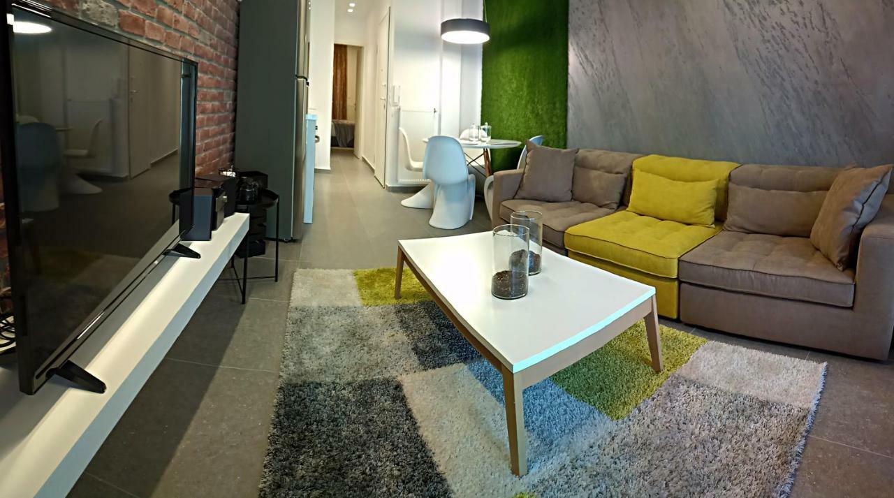Comely N Gusto Luxury Apts. Apartment