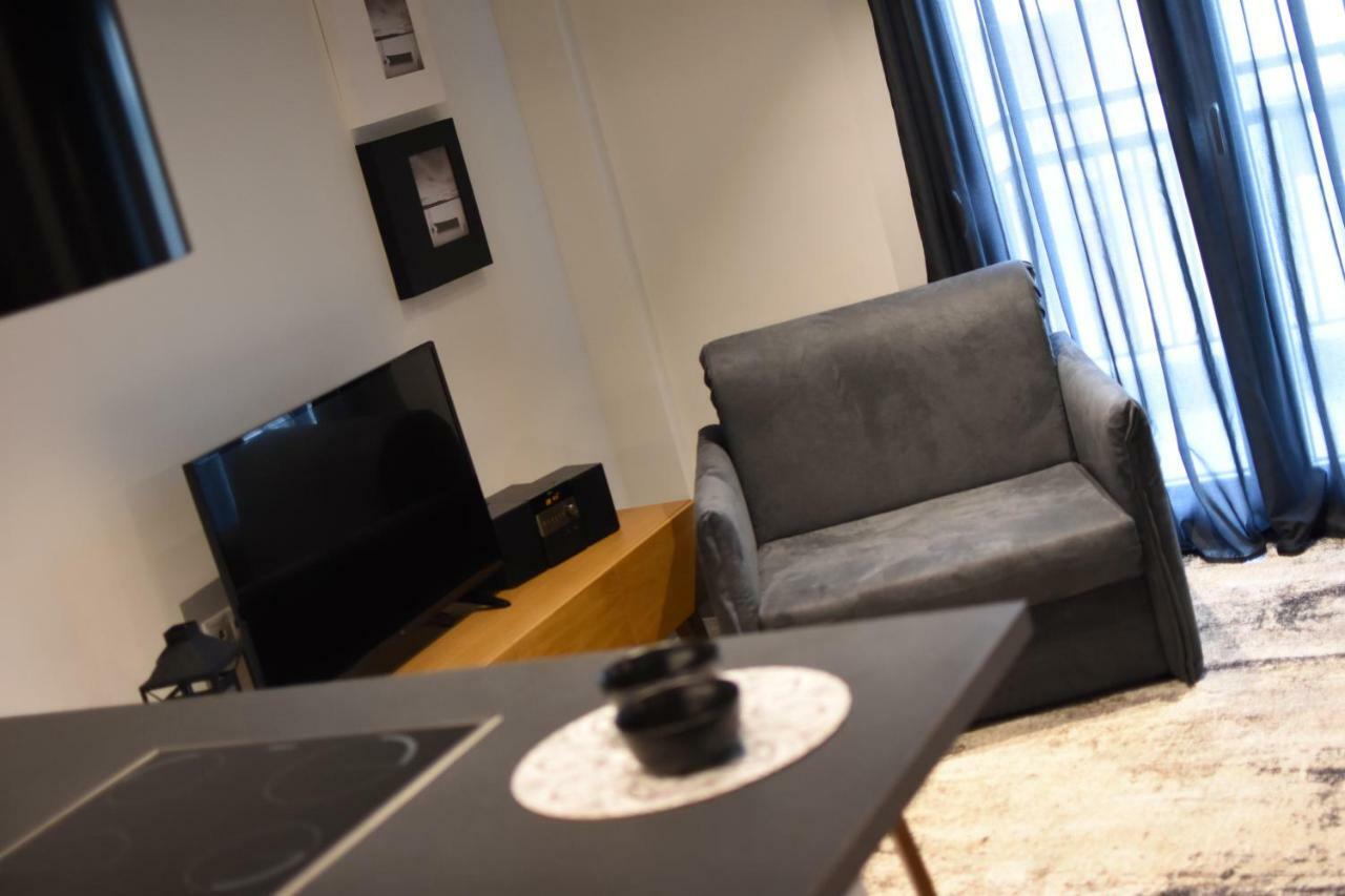 Comely N Gusto Luxury Apts. *