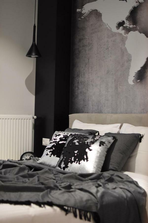 Comely N Gusto Luxury Apts. *
