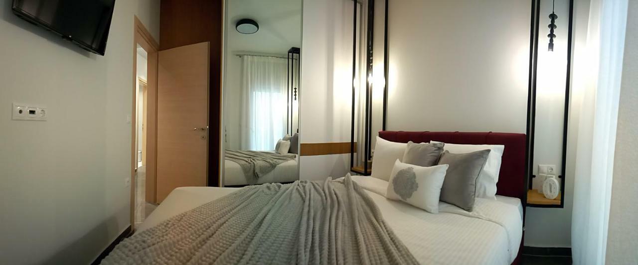Apartment Comely N Gusto Luxury Apts.