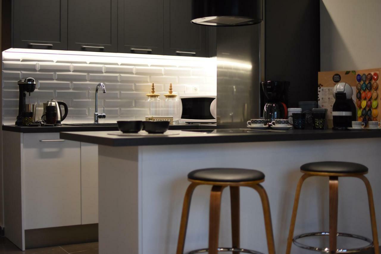Comely N Gusto Luxury Apts. Apartment *